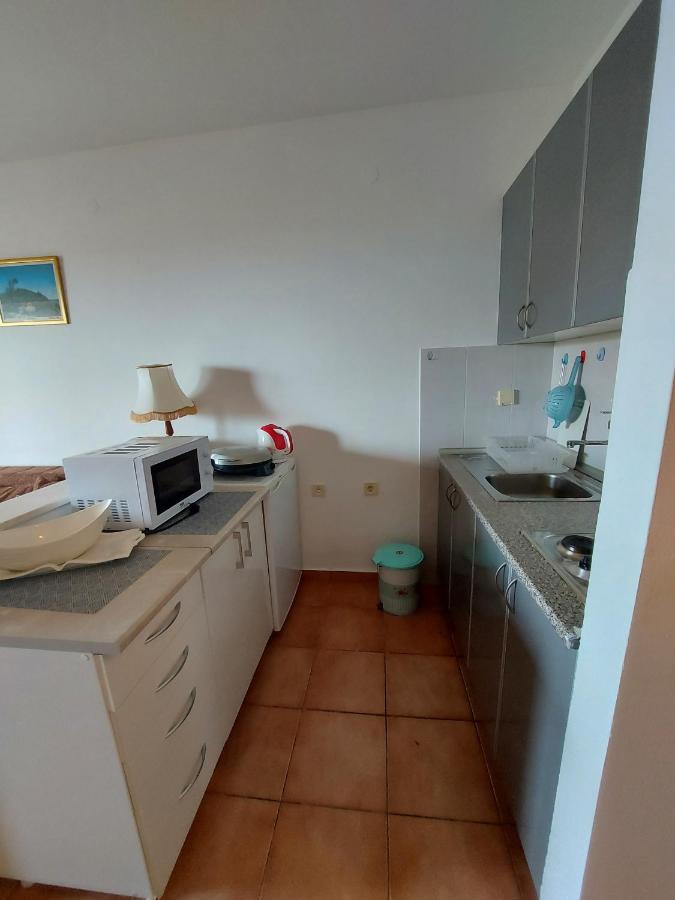 One Bedroom Apartment Ljilja Ilha Ilha Sveti Stefan Exterior foto
